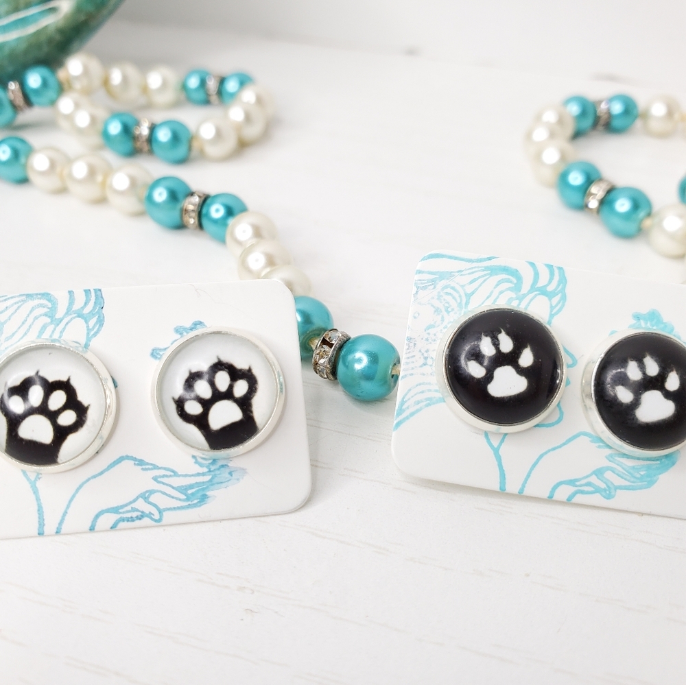 Paw Print Flatback Stud Earrings